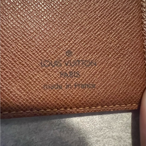 SOLD Authentic Louis Vuitton Agenda PM - Picture 7 of 12